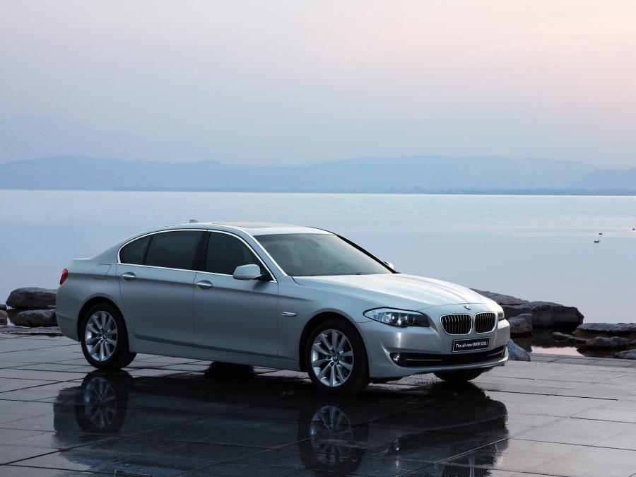  BMW 535Li 2010 года  (фото 14 из 16)